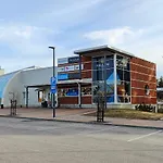 Lomamoekki Tapola *