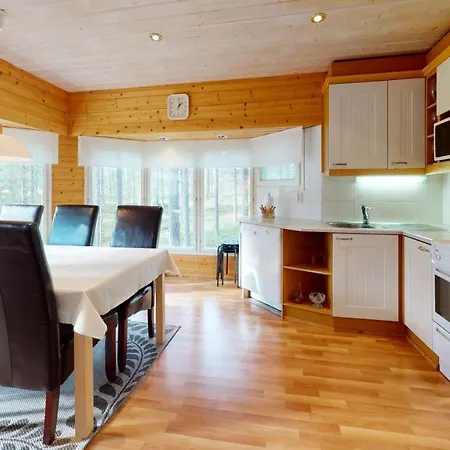 Lomamoekki Tapola Chalet