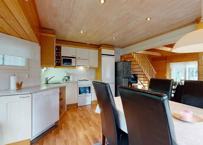 בקתה Lomamoekki Tapola קאלאיוקי