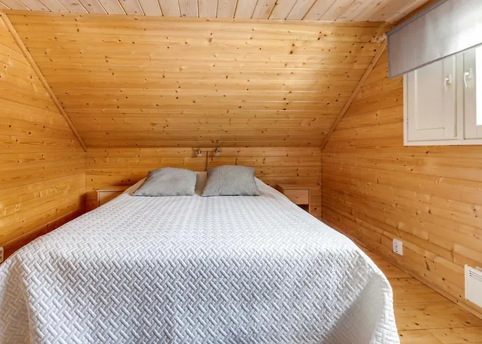 בקתה Lomamoekki Tapola