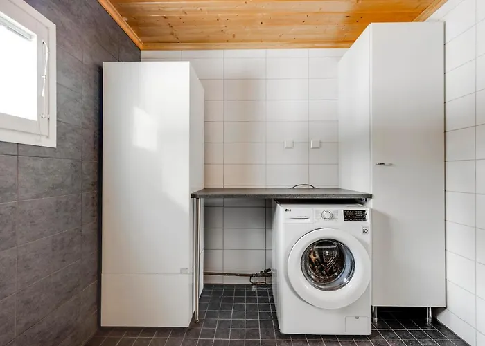 Lomamoekki Tapola בקתה